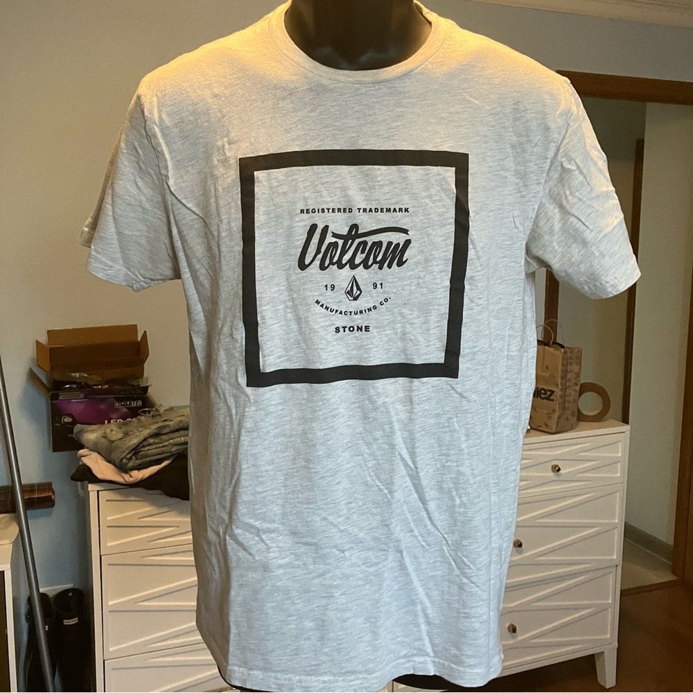 Men’s Volcom T-shirt